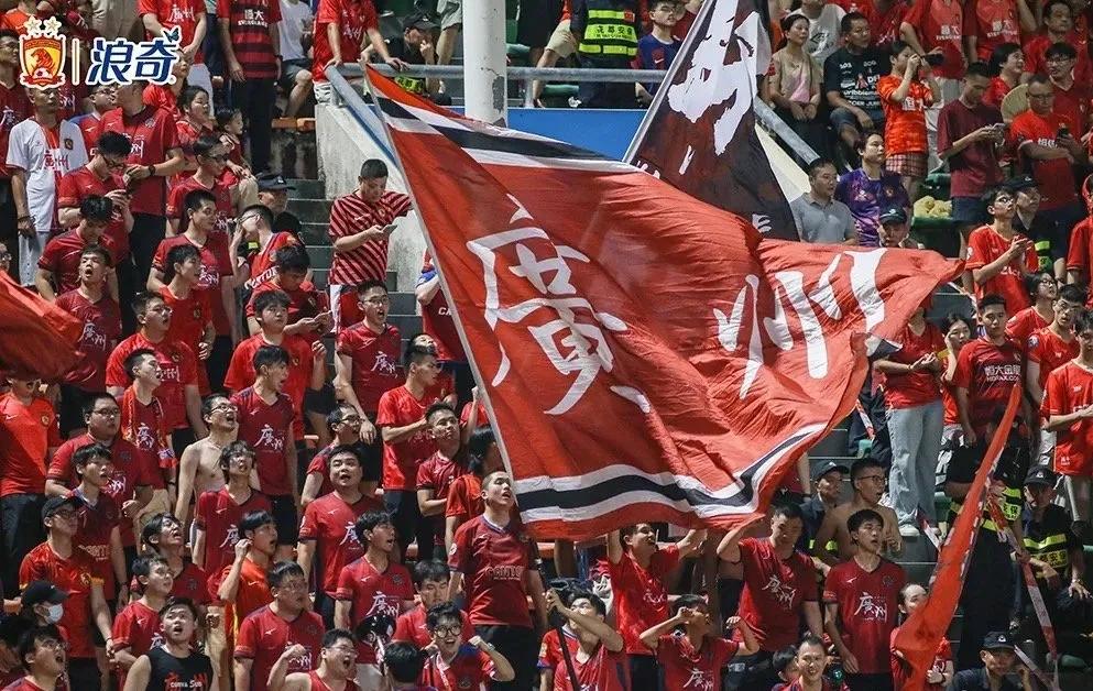 米兰体育官网下载-关于广州德比，恒大主场战平富力，双方难分胜负的信息