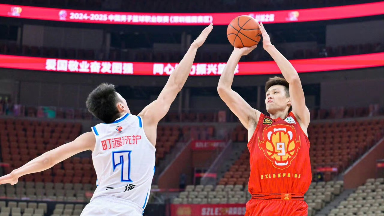 包含澳大利亚篮球联赛引进新规定保护年轻球员权益的词条